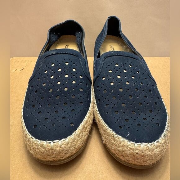 Vaneli Sport Navy Perforated  laser cut suede Slip-On espadrille loafers 7.5 - Picture 1 of 7